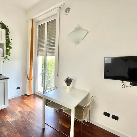 Via Veneto 42 Prato (Prato)